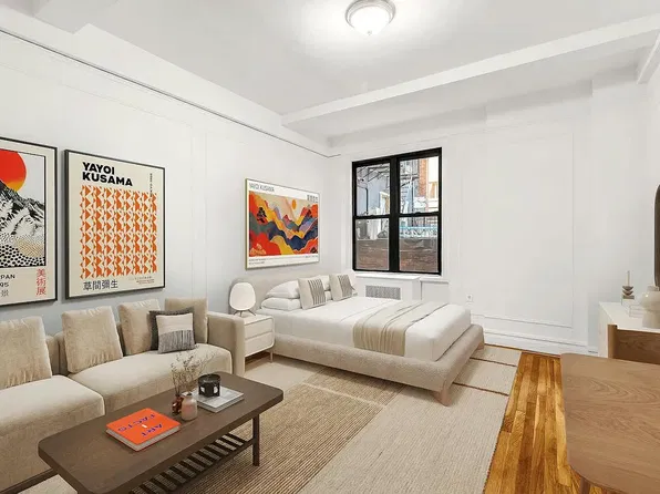208 W 23rd St, New York, NY