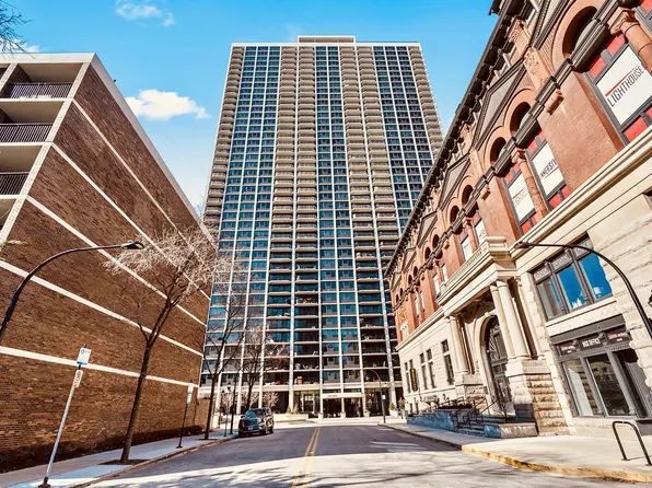 1560 N Sandburg Ter APT 2705J, Chicago, IL 60610
