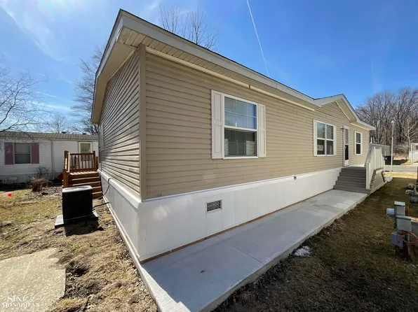 3812 Pointe Tremble Rd, Algonac, MI 48001