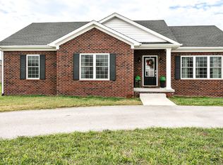 157 Scenic Hill Dr, Lebanon, KY 40033