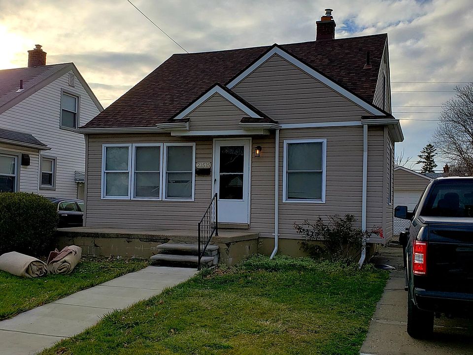 1st image of 21515 Syracuse Ave