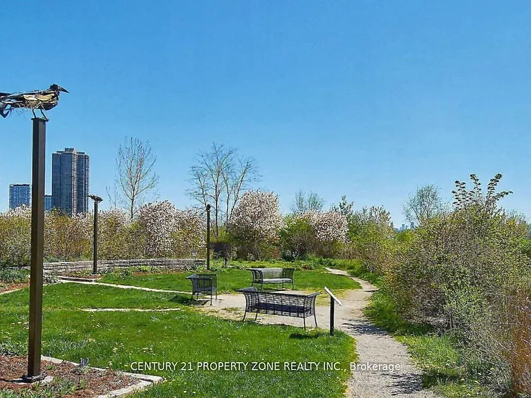 38 Annie Craig Dr #2207 — Photo 20