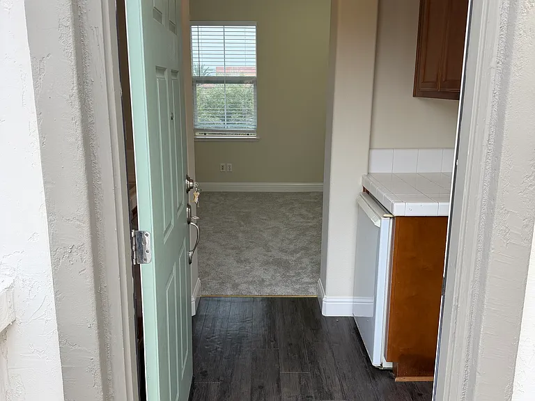540 Sullivan Way — Photo 8