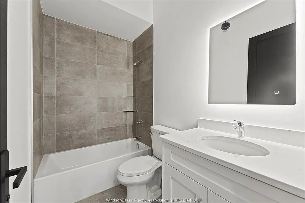 2 bed, 2.0 bath, 1742 sqft, $3,500 — Photo 4