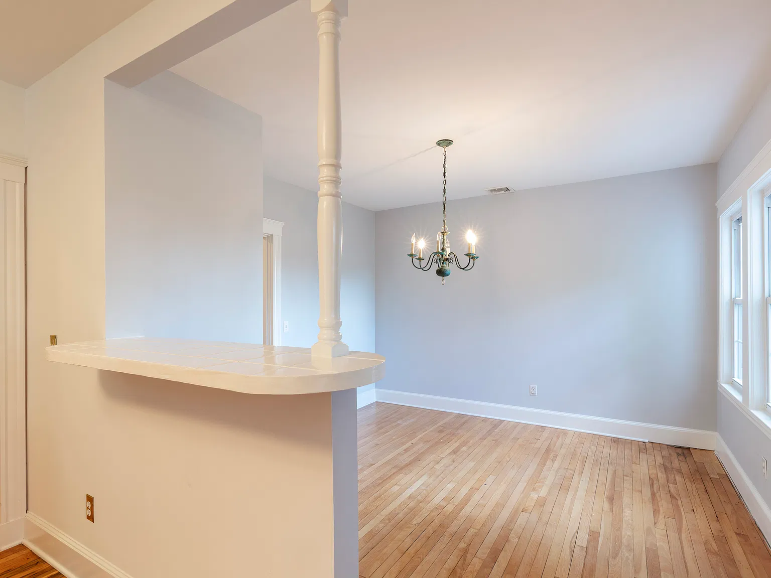 2 bed, 1.5 bath, 1500 sqft, $3,300 — Photo 4