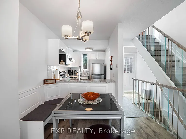166 Forward Ave — Photo 9