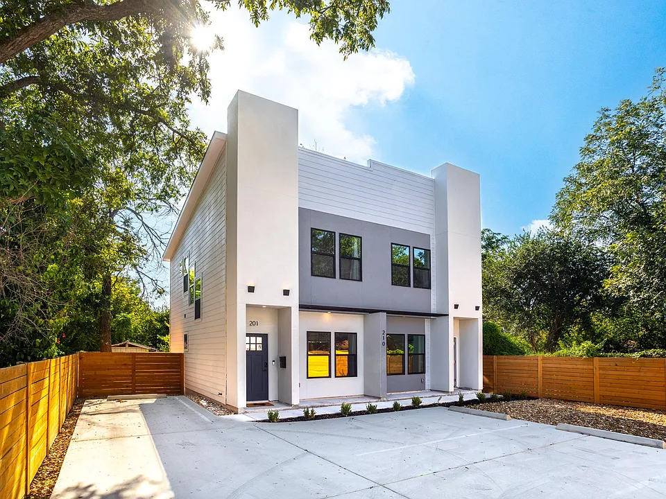 210 Piedmont Ave #102