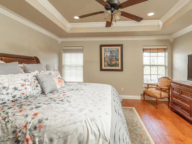 Master bedroom with King bed