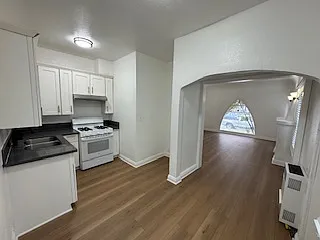 1249 W 23rd St #2 — Photo 16