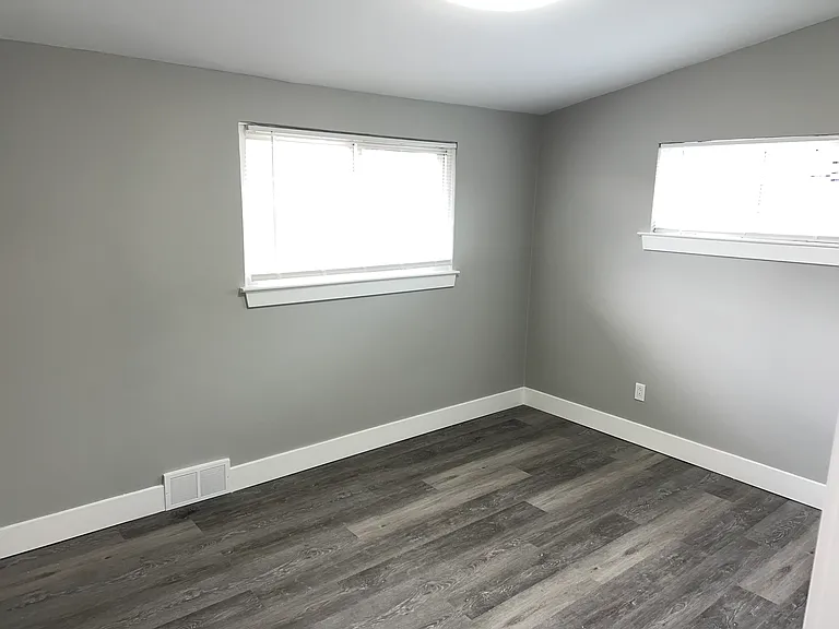 8305 Melvin Ave — Photo 12