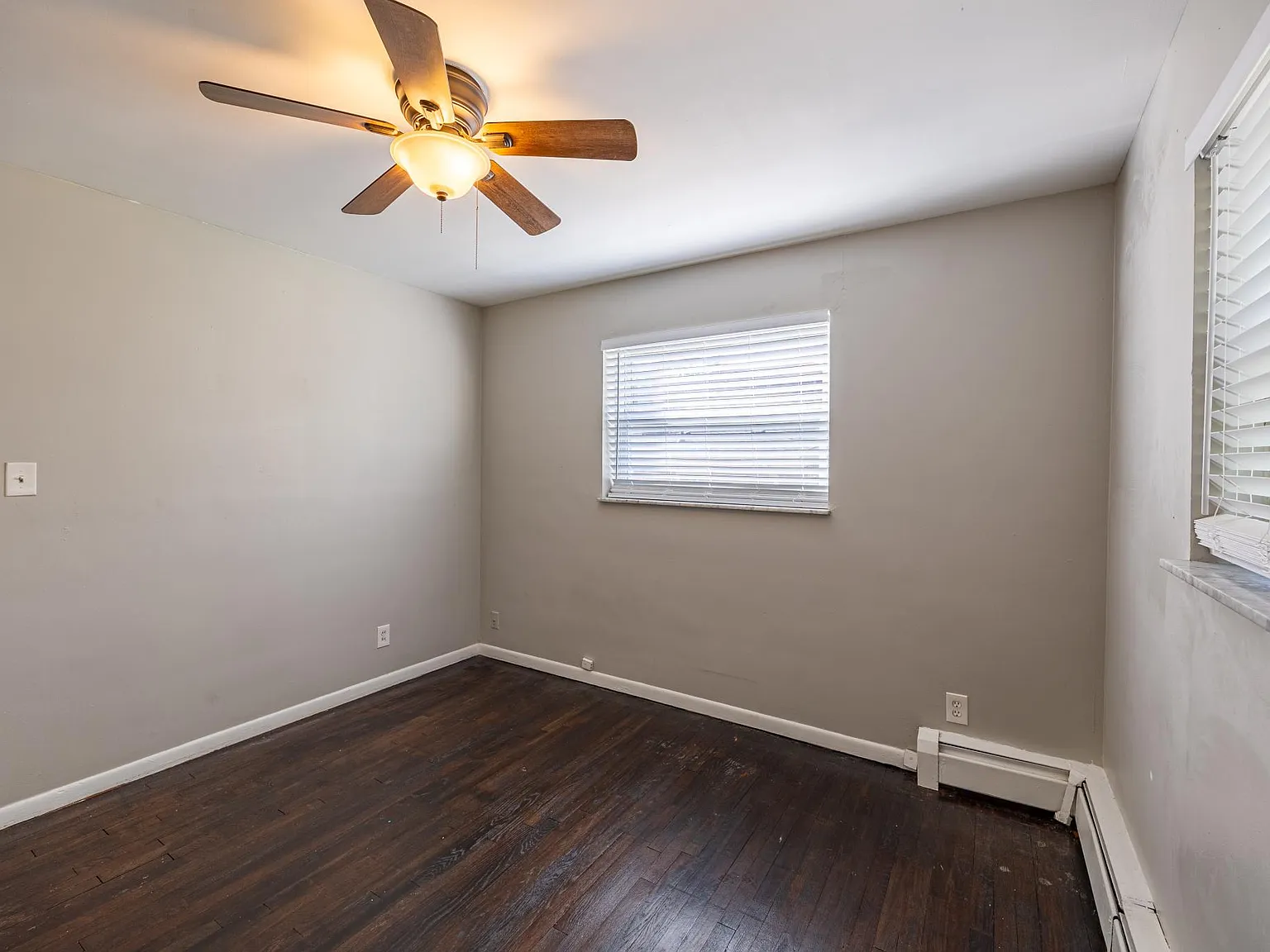 2 bed, 800 sqft, $1,000 — Photo 4
