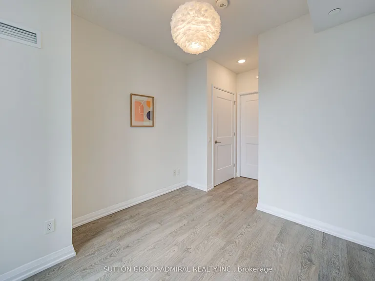 7895 Jane St #1716 — Photo 24