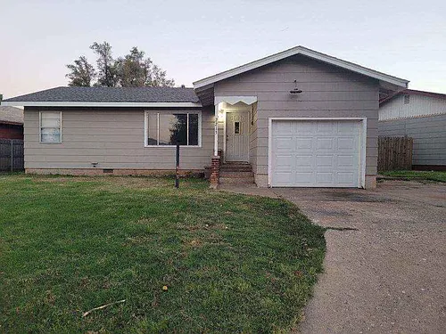 2213 Taylor Ave Photo 1