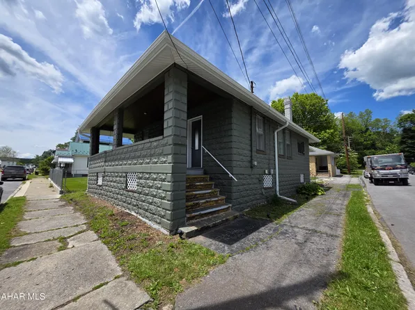 2700 Pine Ave, Altoona, PA 16601
