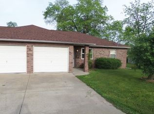 300 N Lear St, Marion, IL 62959