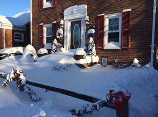 15762 Oceana Ave, Allen Park, MI 48101