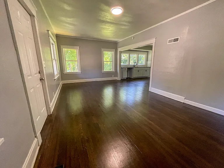 8316 Highland Ave — Photo 5