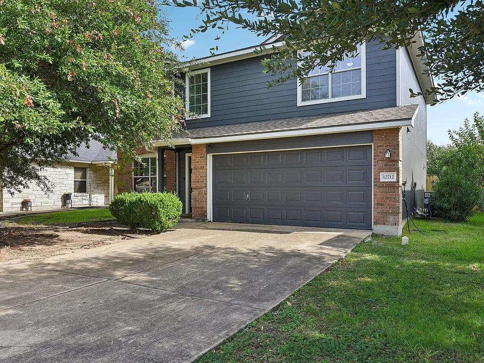 12712 Ring Dr