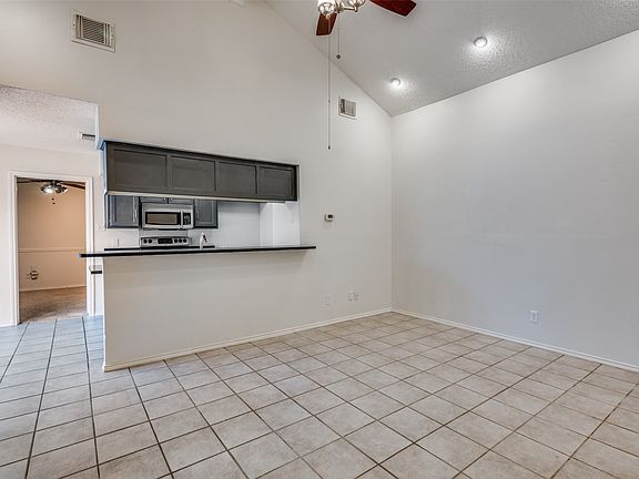 2nd image of 6913 Sierra Dr