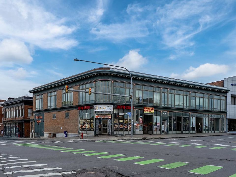 1st image of 1377 Main St #3