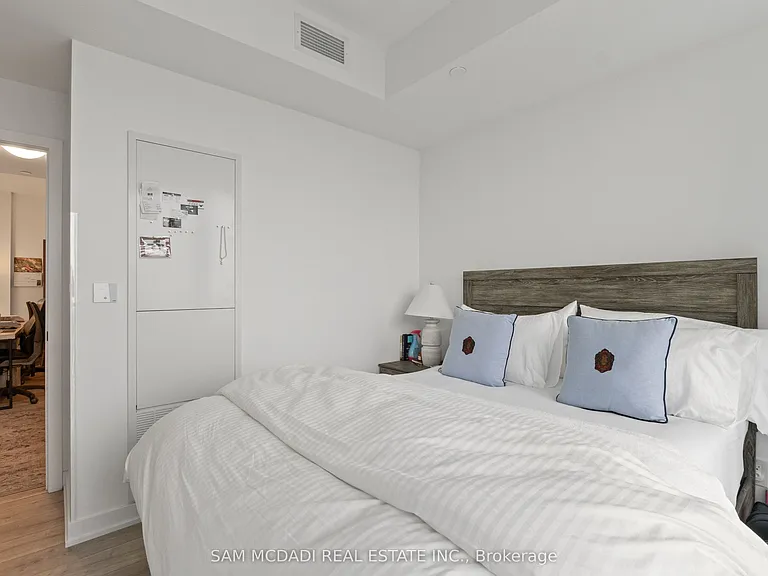 220 Missinnihe Way #912 — Photo 18
