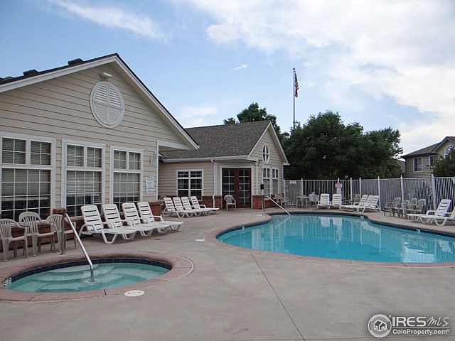 2nd image of 5151 29th St Unit 1702