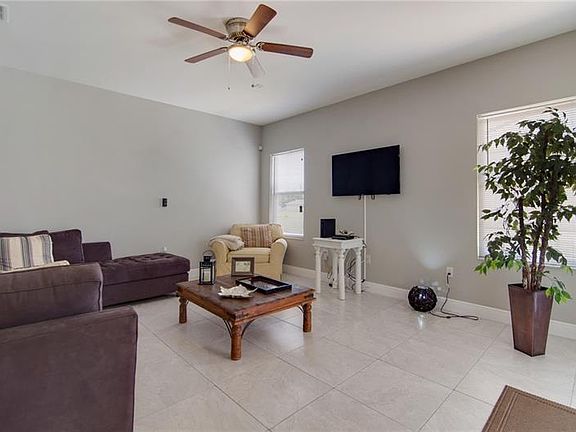 5th image of 609 Elbridge Dr