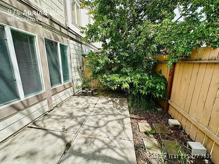 974 Adrian Way — Photo 18