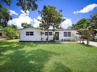 5166 Woodland Dr, Delray Beach, FL 33484