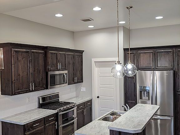 5th image of 3482 N Coral Way