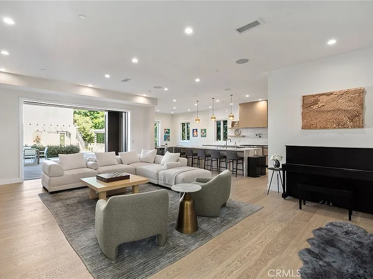 15547 Valley Vista Blvd — Photo 10