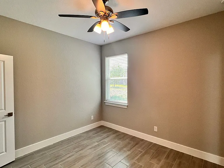 265 Hyacinth Ct — Photo 19
