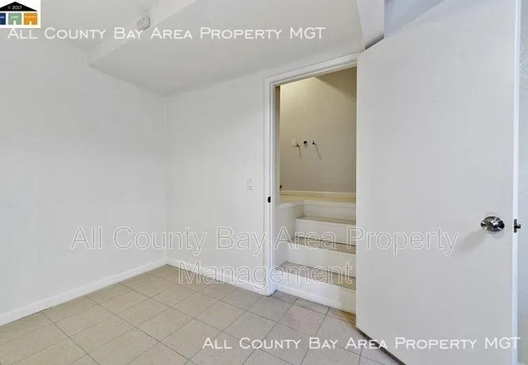 kitchen to laundry area