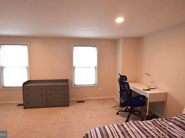 6560 Lochleigh Ct — Photo 13