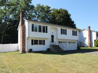 37 Webb St, Windsor Locks, CT 06096