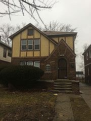 16927220575_5d5991c7e9_m