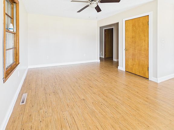 4th image of 4534 Magazine Ave