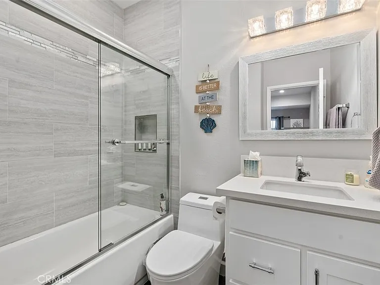 98 Shorebreaker Dr — Photo 12
