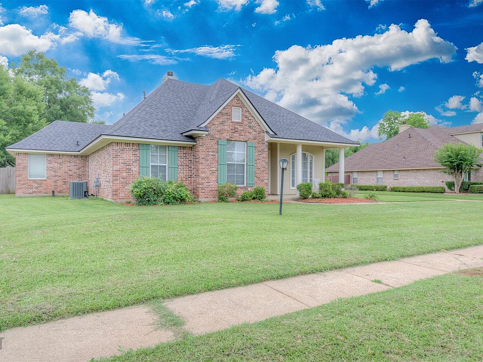 1st image of 1951 Bayou Bend Dr