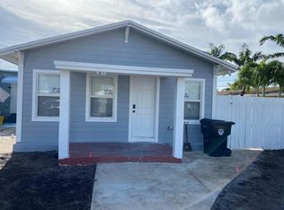 922 N J St, Lake Worth, FL 33460