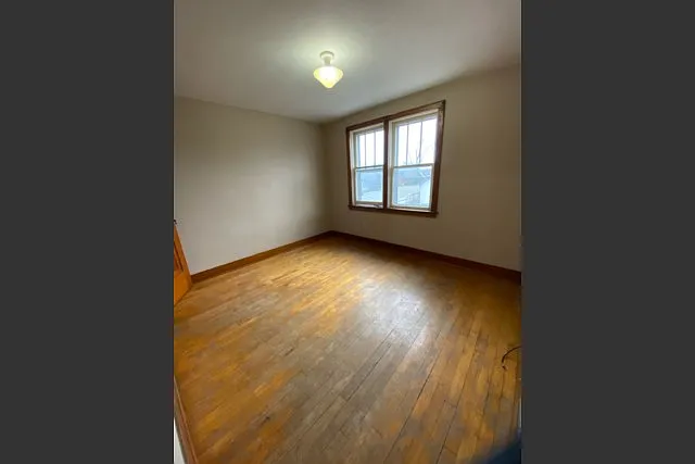 185 John St #2 — Photo 4