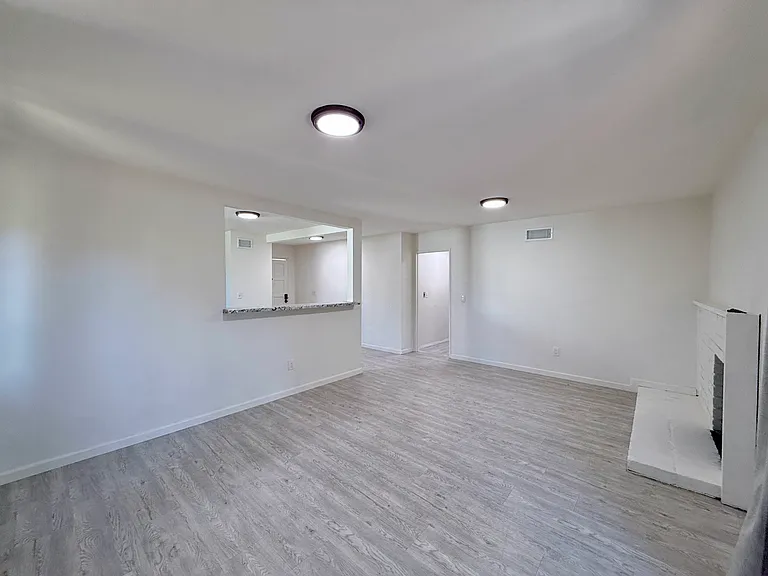 175 S Vallejo Way — Photo 6