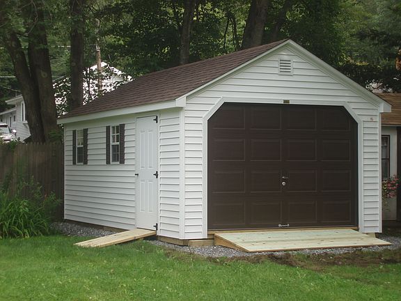 Garage 12 x 20