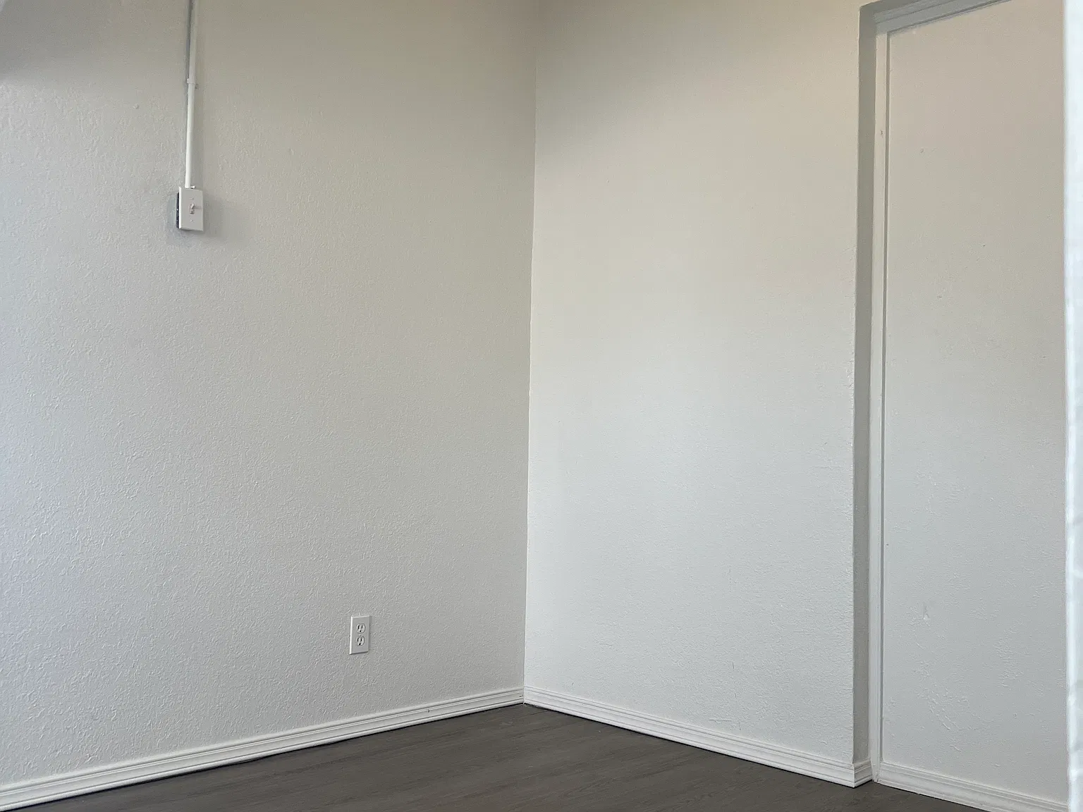 1 bed, 700 sqft, $1,000 — Photo 4