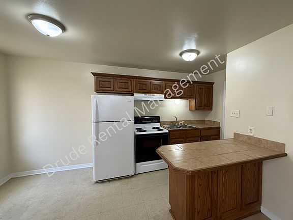 3rd image of 44068 S Baptist Rd APT 5