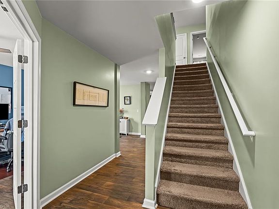 5th image of 1510 Weatherend Dr