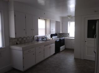 625 E 15th St APT 1, Davenport, IA 52803