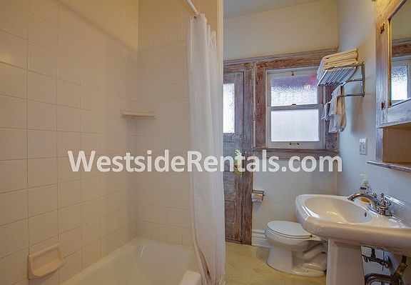 5th image of 109 Park Pl