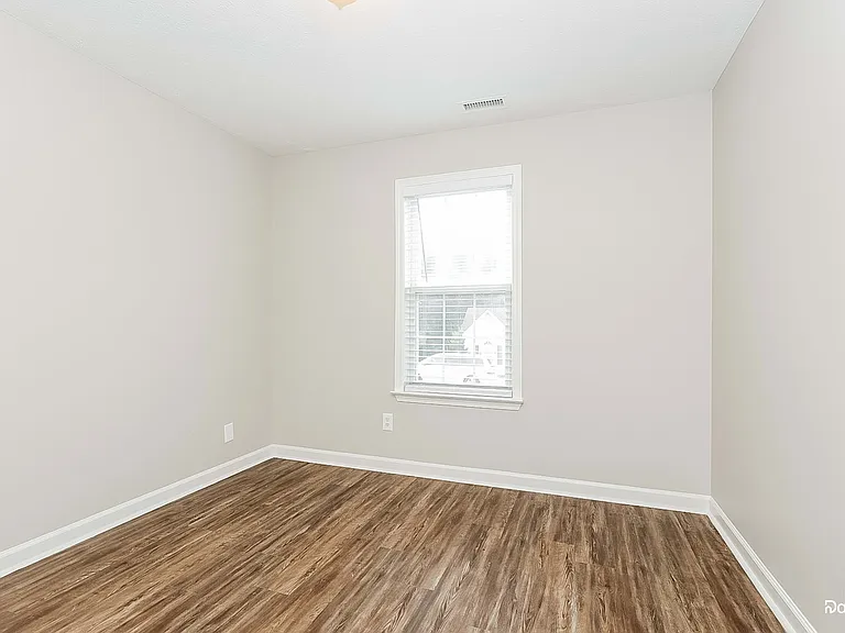 4413 Winton Dr — Photo 13