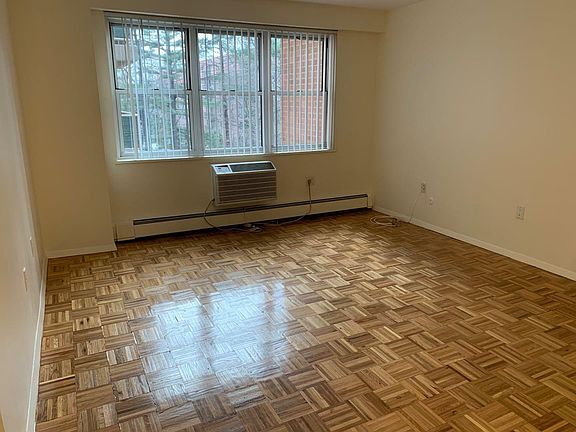 3rd image of 281 Saint Paul St #204